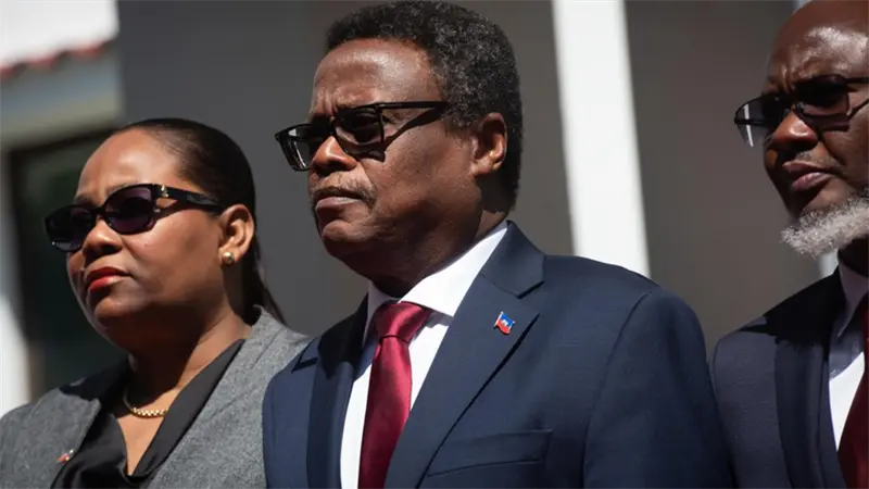 Miembro del consejo de Haití acusa a EEUU de sanción por querer salida de primer ministro