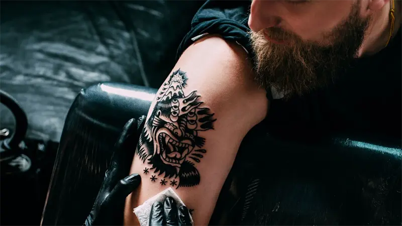 Un estudio descubre efectos perjudiciales de los tatuajes en el sistema inmunitario