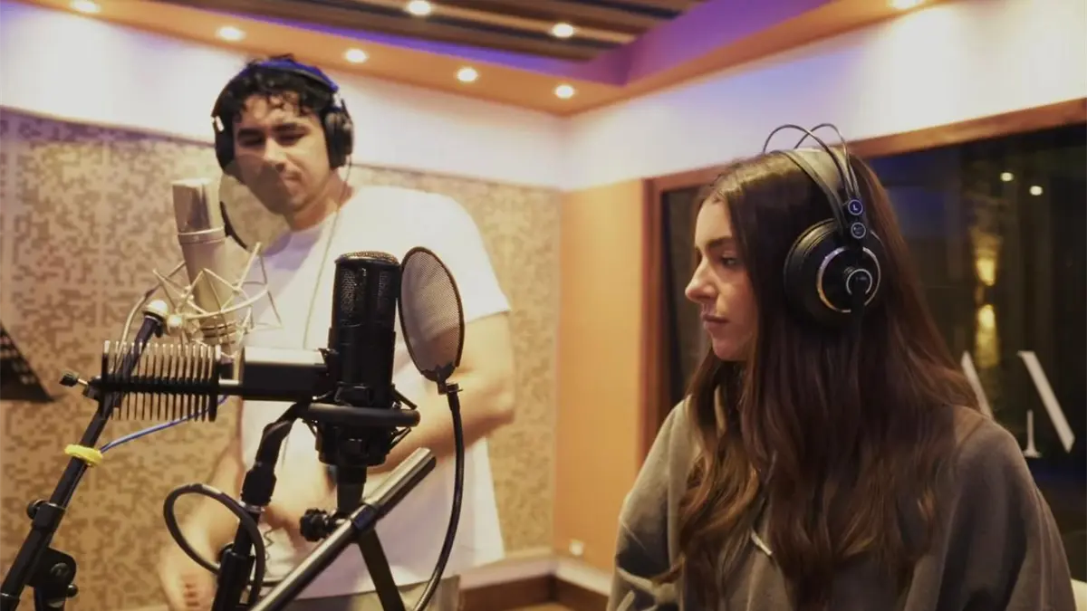 Adri Torron lanza Duele con la participación del artista venezolano Gaphriel