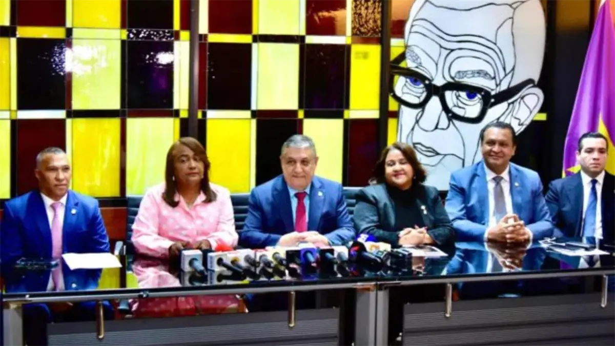 Bloque diputados del PLD exige publicación inmediata de todos los expedientes de funcionarios señalados por narcotráfico