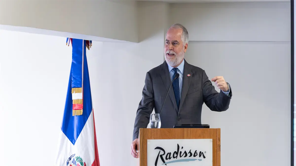 Alejandro Fernández W. se refirió protección de datos financieros y la IA durante Observatorio Nacional para la Proteccióndel Consumidor.