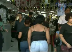 Avenida Duarte luce repleta desde temprano por el "Viernes Negro"