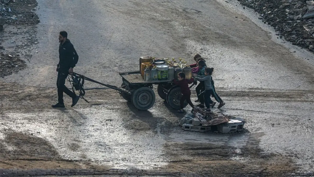 El genocidio de Israel en Gaza sigue vigente, denuncia Amnistía Internacional ante restricciones y muertes palestinas tras alto el fuego.