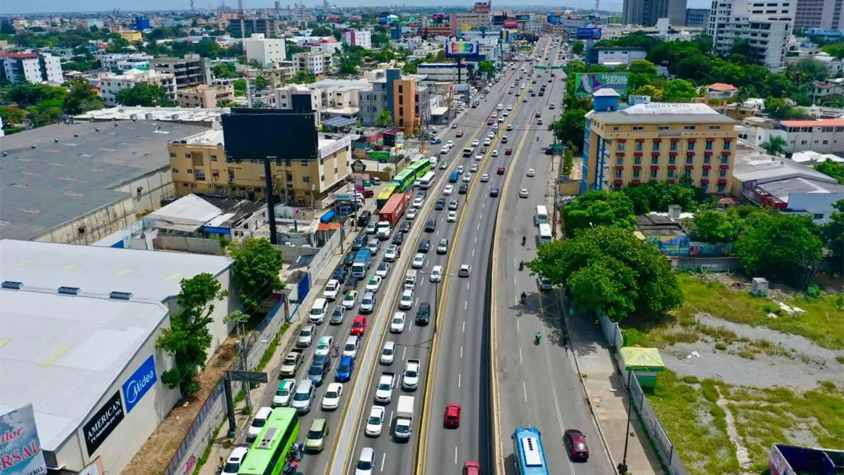 Autoridades de Transporte activan Plan Especial de Movilidad por Viernes Negro 2025