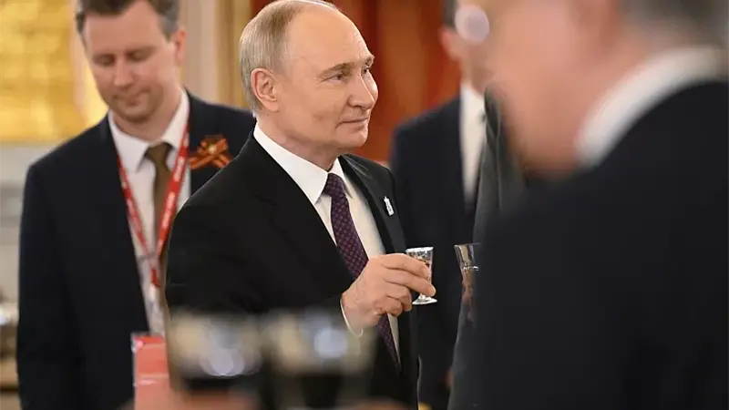 Bruselas exige a Putin sentarse en mesa de negociación para poner fin a guerra en Ucrania