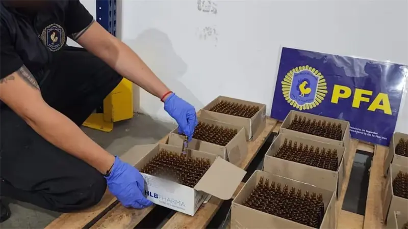 La Policía de Argentina recupera 82,000 ampollas de fentanilo contaminado
