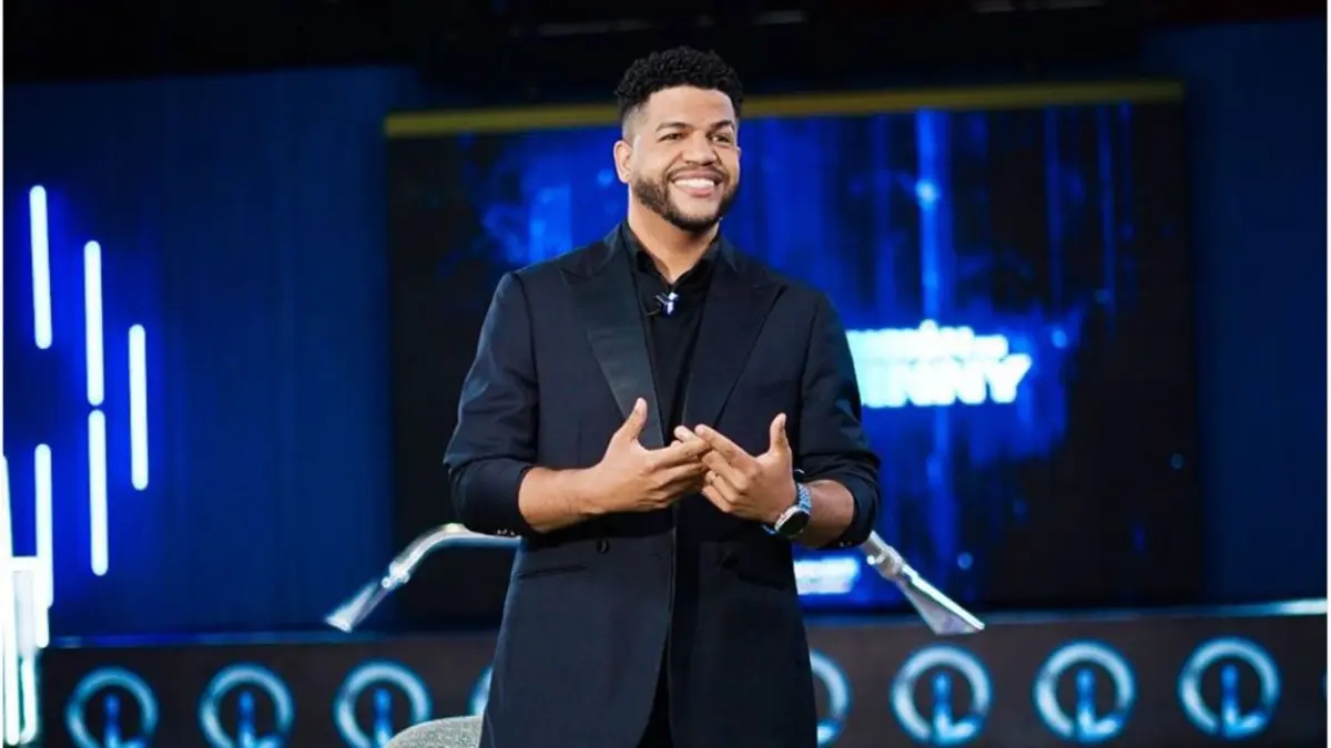 Luinny Corporán anuncia la adquisición de su propia emisora: "Fogaraté 103 FM"