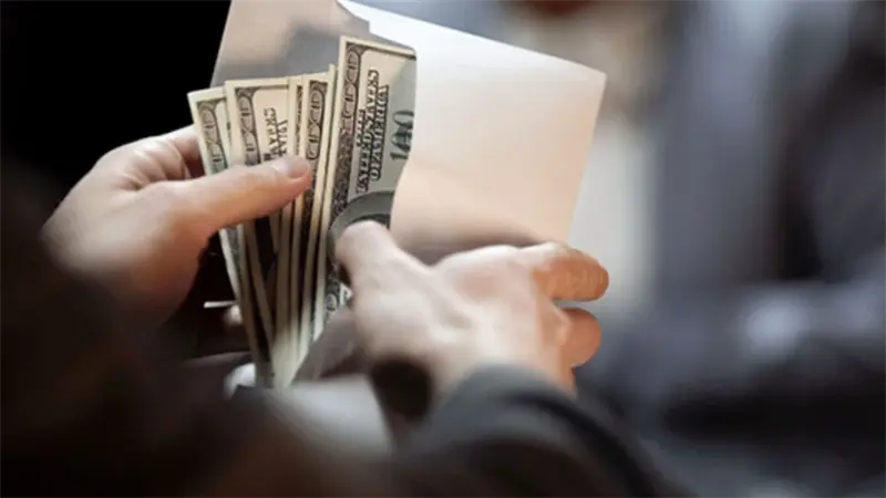 El Centro Juan XXIII  dice urge controlar la incursión del "dinero sucio" en la política