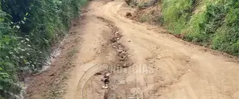 Comunidades de Capotillo exigen reparación urgente de carretera que las mantiene aisladas