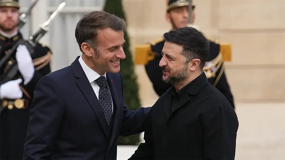 Zelenski se reúne con Macron en París en medio de presiones sobre el plan de paz.