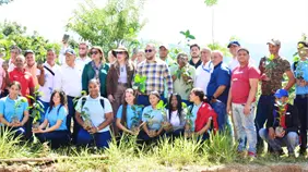 FEDA impulsa la agroecología con entrega de 60 mil plántulas de café  en San José de Las Matas