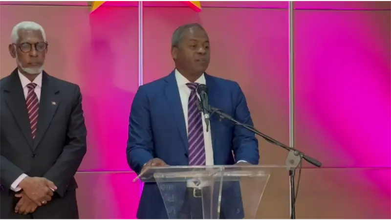 PLD denuncia "descalabro" en el sistema de salud y exige mayor transparencia al Gobierno