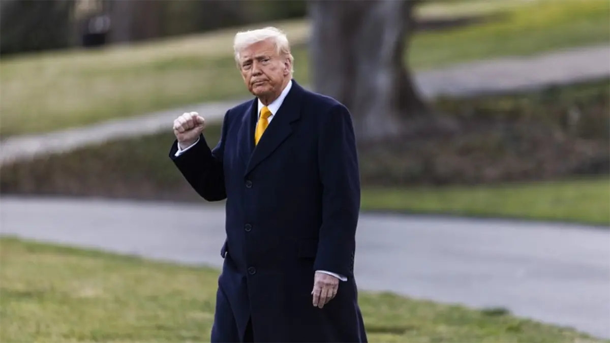 Una jueza de inmigración despedida demanda al Gobierno Trump por discriminación