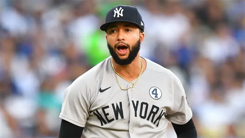 Los Mets firman por tres temporadas al relevista Devin Williams