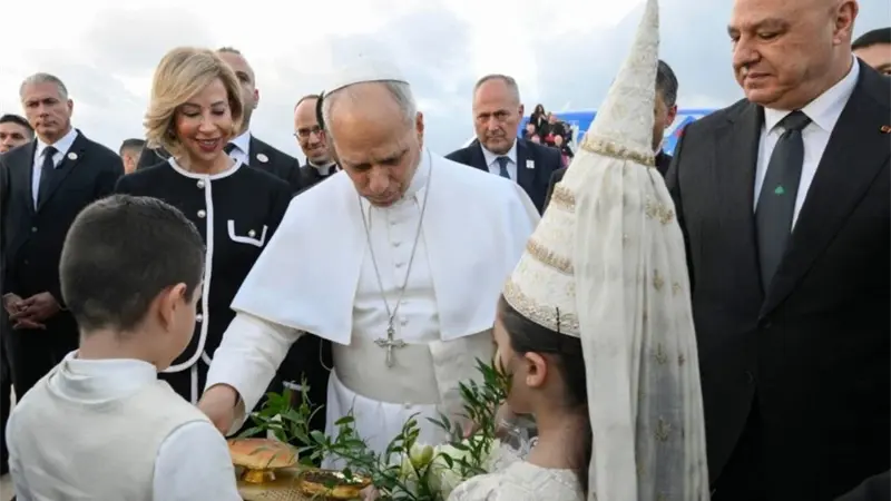El papa llama urgentemente en Líbano al cese de los ataques y de la lucha armada