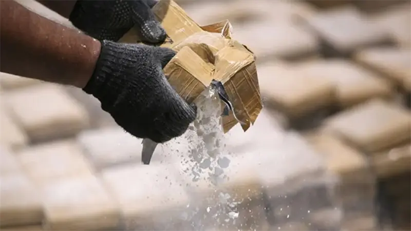 Detienen a tres personas y decomisan 867 paquetes de cocaína en Guatemala