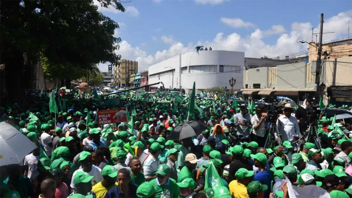 Reacciones cruzadas tras marcha de la Fuerza del Pueblo en la capital