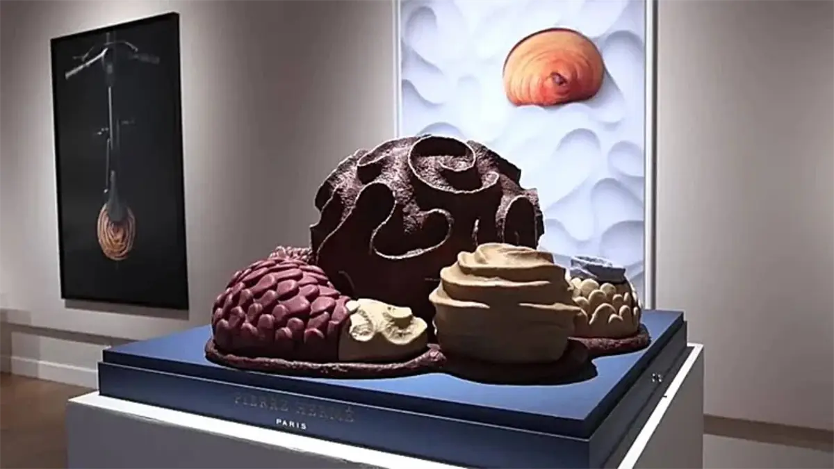 Una de las obras de chocolate subastada para recaudar fondos para leucemia infantil.