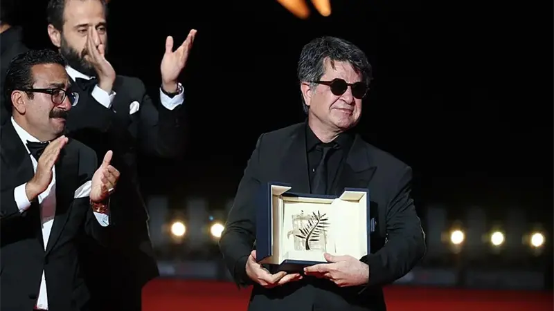 El cine iraní lamenta la condena a prisión contra el galardonado director Jafar Panahi