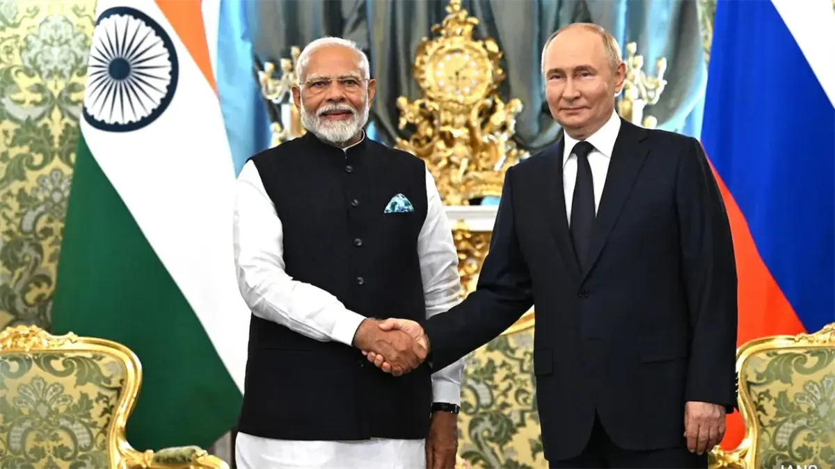 El Primer ministro de la India, Narendra Modi y el presidente ruso, Vladímir Putin.
