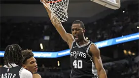 Unos mermados Spurs se sobreponen a los Grizzlies de un espeso Aldama