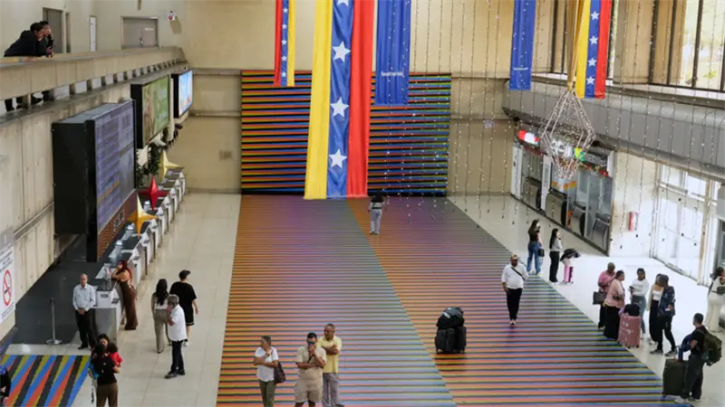 Venezuela insiste en que EE.UU. había suspendido de forma verbal los vuelos de migrantes