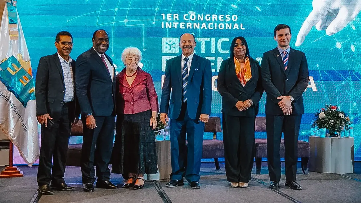 Fundación Evangélica Universitaria celebró Primer Congreso Internacional de Ética, Ciencia y Tecnología 2025
