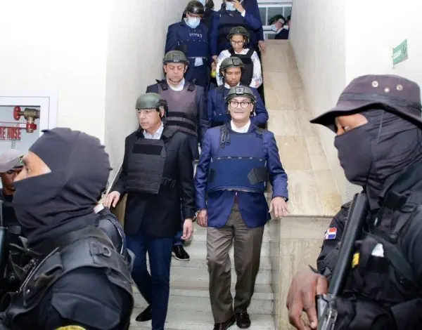 Donald Guerrero, Gonzalo Castillo y compartes