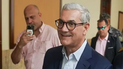 Gonzalo Castillo mantiene silencio tras dirigentes del PLD anunciar sus aspiraciones