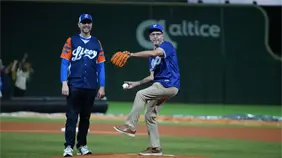 Consul General de Estados Unidos realiza lanzamiento de honor