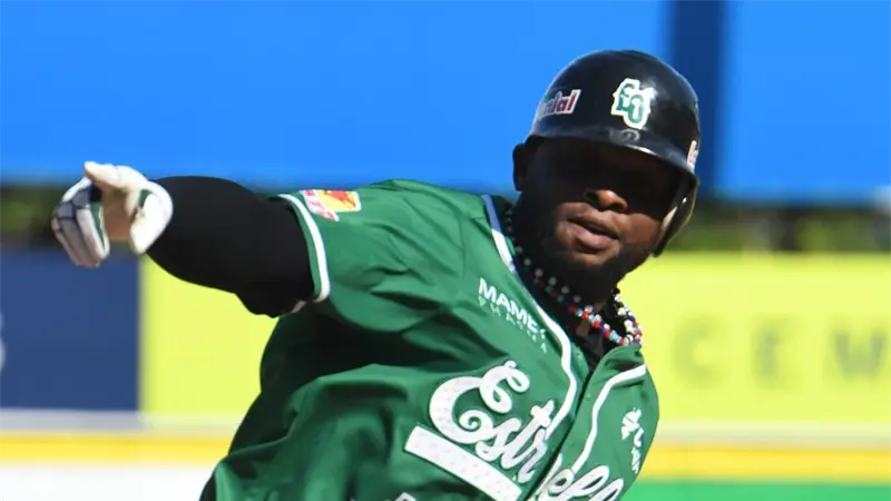 Miguel Sanó dispara dos jonrones y las Estrellas desarman a los Gigantes