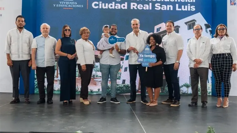 Abinader entrega proyecto habitacional tras más de 20 años de espera en SDN