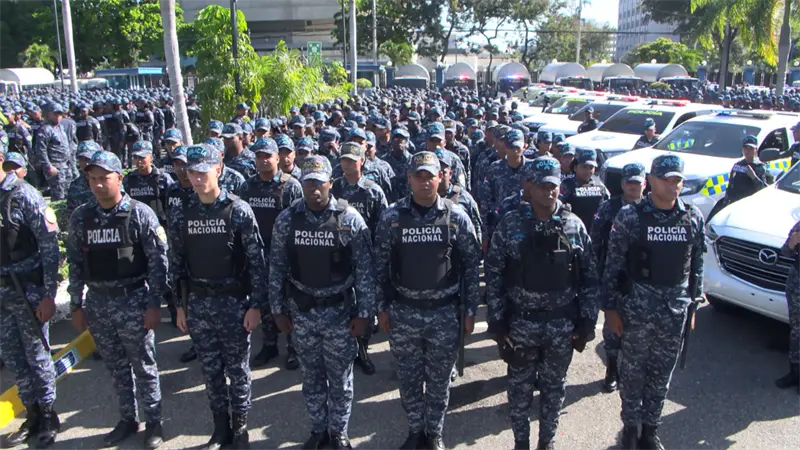 Gobierno despliega más de 27 mil agentes para garantizar una Navidad segura