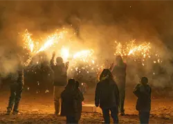 ¿Sabías que podrías enfrentar hasta dos años de prisión por el uso indebido de fuegos artificiales?