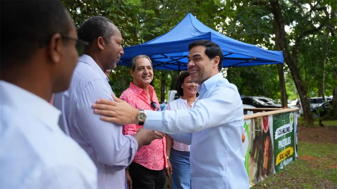Roberto Ángel Salcedo inaugura Primer Encuentro "Mesa de las Tradiciones" en Yamasá