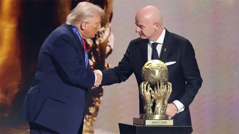 Donald Trump es galardonado con el primer premio FIFA de la Paz