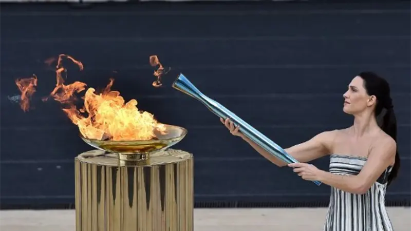 El fuego olímpico preside Roma y prepara su viaje por todo Italia