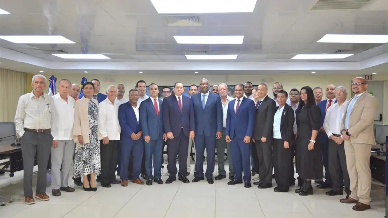 UASD abre su primer doctorado en Física en RD