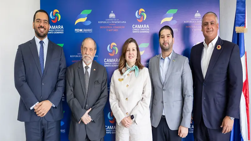 Cámara Santo Domingo fortalece capacidades de analistas con diplomado sobre el Registro Mercantil