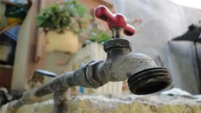 Habitantes de barrios en Dajabón denuncian prolongada falta de agua