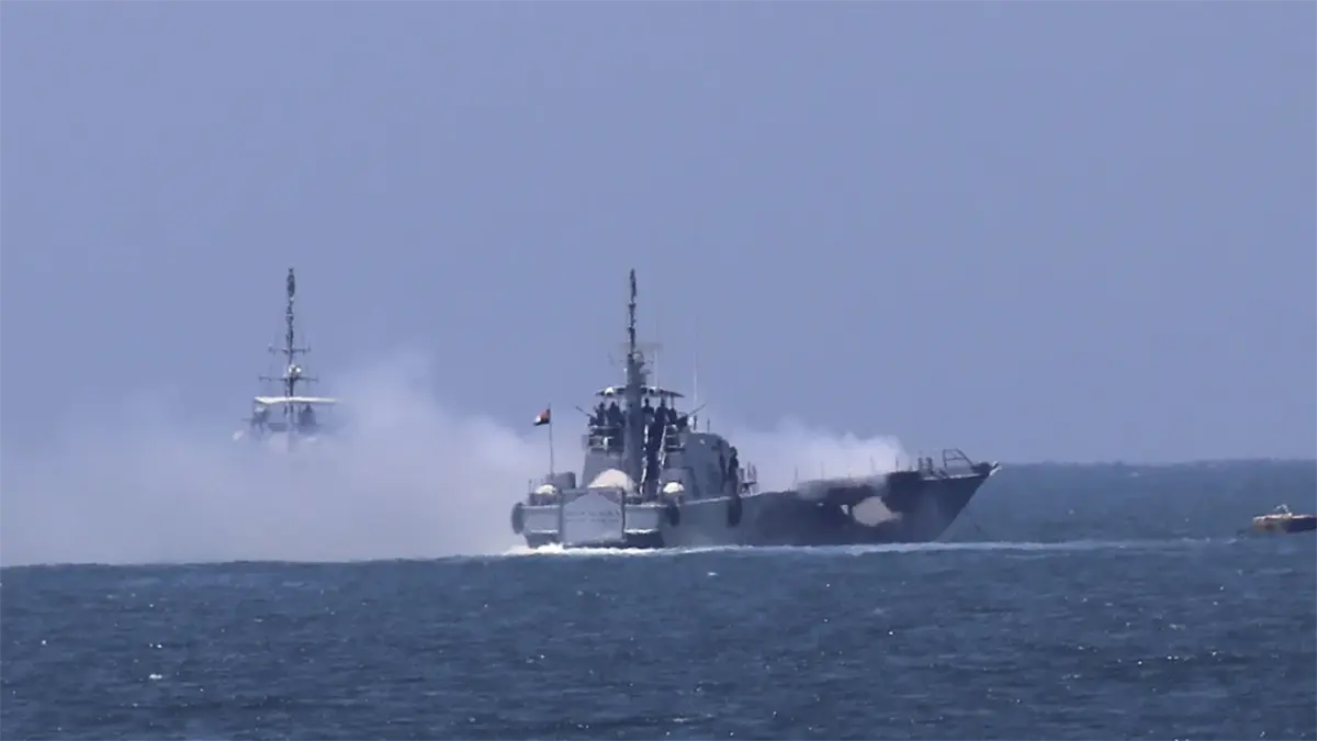 Lancha que recibió doble ataque estadounidense acompañaba a un buque a Surinam, según CNN