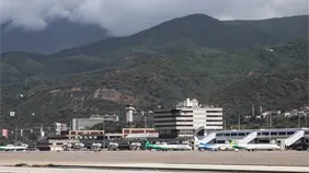 Venezuela perdió casi dos tercios de sus vuelos internacionales en las últimas dos semanas