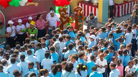 Fundación Refidomsa lleva alegría a más de 700 niños con entrega de juguetes en Haina y Azua