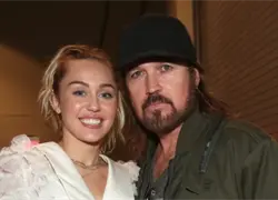Billy Ray Cyrus gana demanda de mujer que afirmaba ser la madre biológica de Miley
