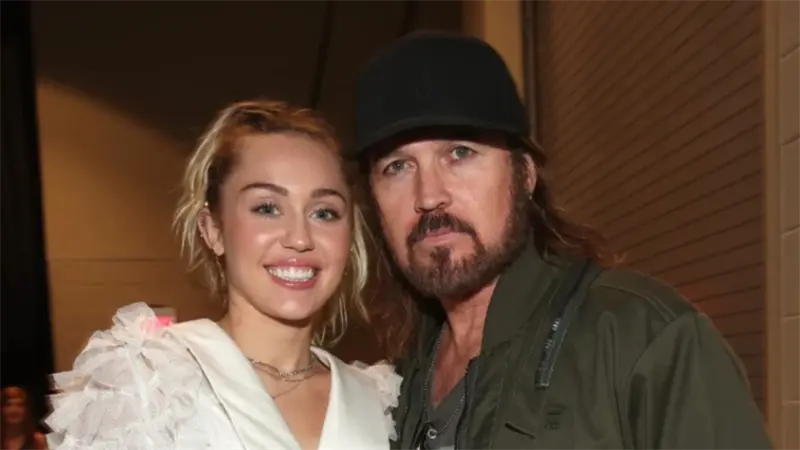 Billy Ray Cyrus gana demanda de mujer que afirmaba ser la madre biológica de Miley