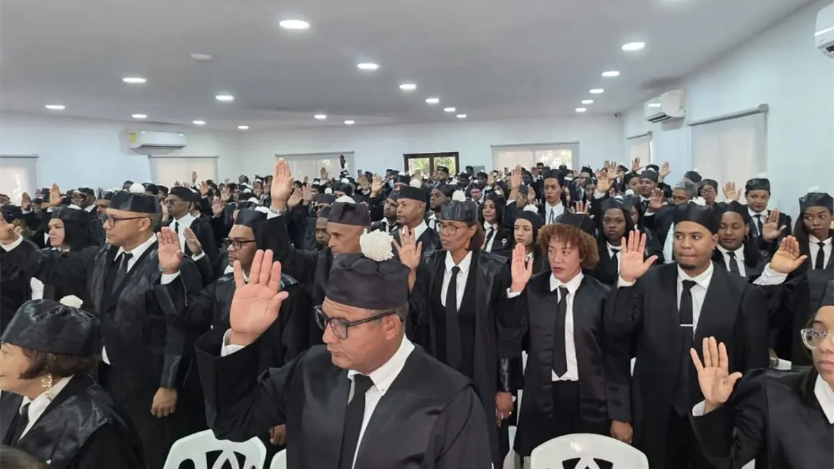 Juramentación nuevos abogados. Imagen fuente externa.