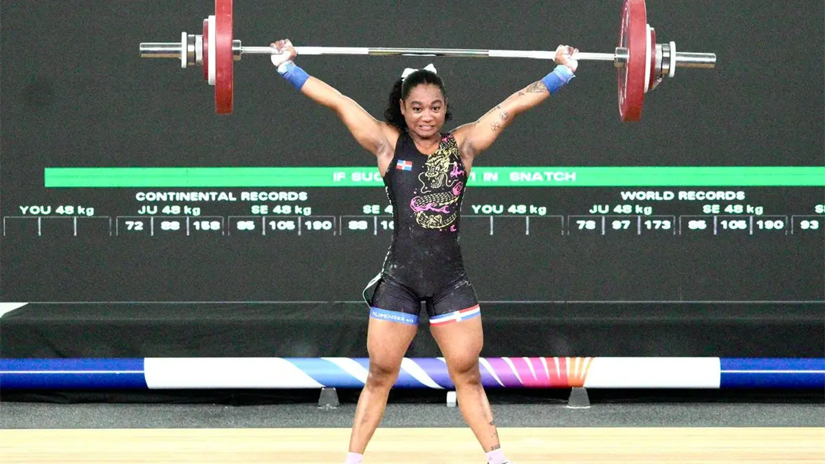 Dahiana Ortiz consigue medallas en el Campeonato Centroamericano de pesas, aportando oro para República Dominicana