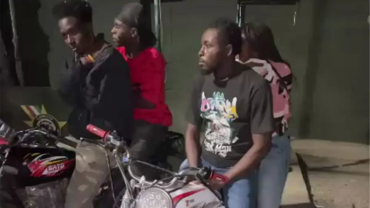 Ejército intercepta indocumentados en cuatro motocicletas durante operativo en Hatillo Palma