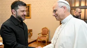 El papa expresa a Zelenski su urgente deseo de que el diálogo lleve a una paz justa