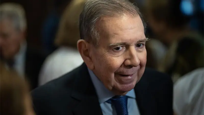 Edmundo González vuela a Oslo para la entrega del Nobel de la Paz a María Corina Machado